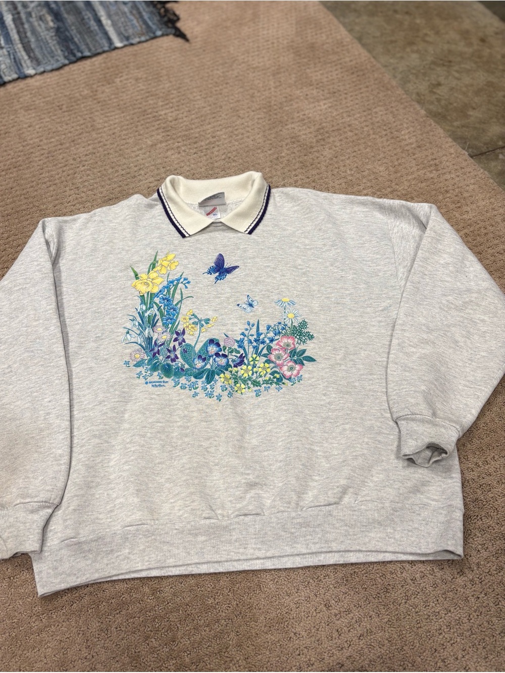 Vintage Heather Gray Pullover Sweatshirt with Floral & Butterfly Print